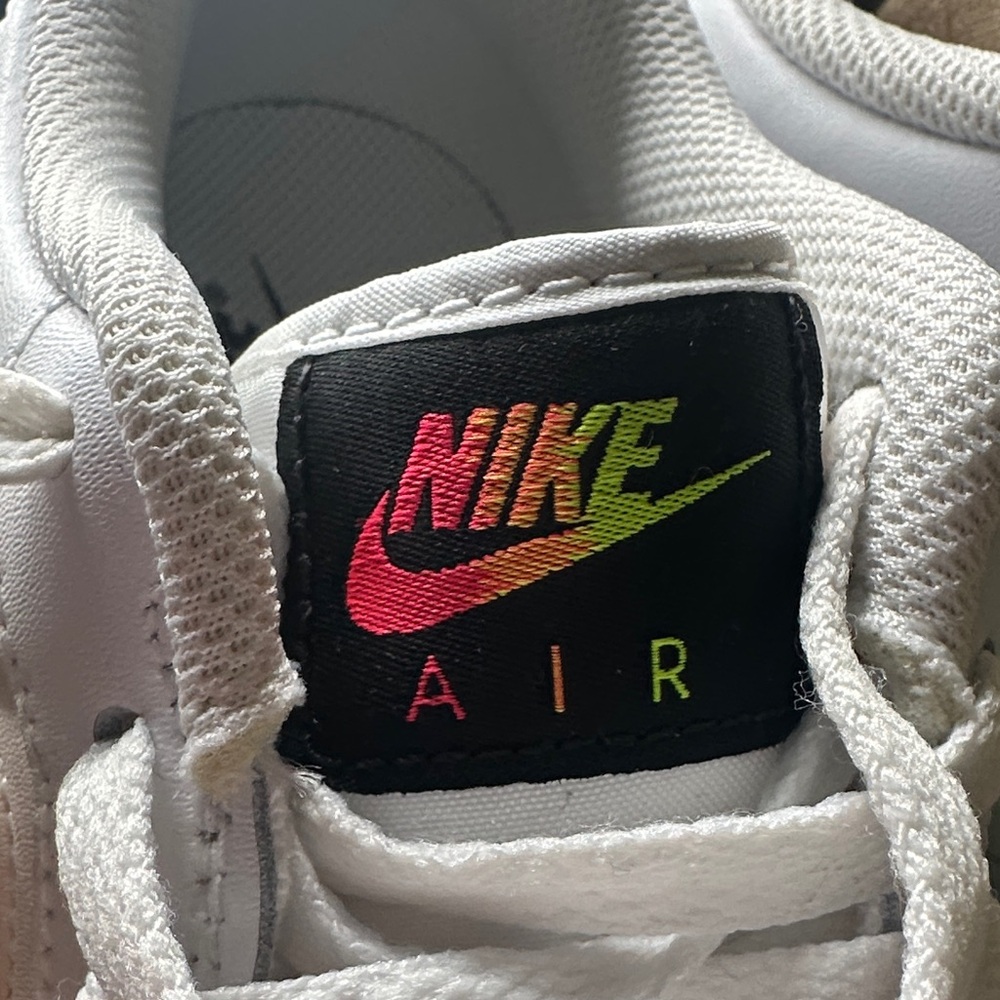 Nike Air Force 1 LV8 3 Kids Sneakers - White, Black, Green - Picture 5 of 7